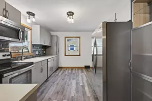 1257 Birmingham St, Saint Paul, MN 55106 - Photo 6