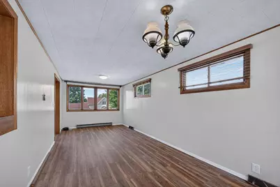 325 South Street W, Caledonia, MN 55921 - Photo 10