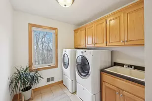 8813 Woodhill Dr, Savage, MN 55378 - Photo 32