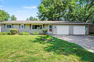 2045 Bluestone Ln, Eagan, MN 55122 - Photo 2