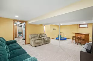 2045 Bluestone Ln, Eagan, MN 55122 - Photo 18