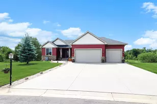 2423 Jewel St, Saint Augusta, MN 56301 - Photo 1