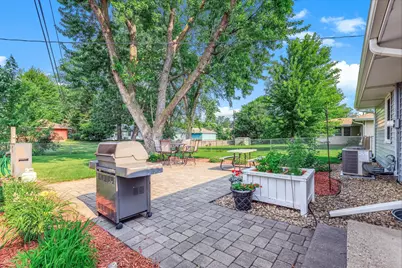 9230 Clinton Avenue S, Bloomington, MN 55420 - Photo 36