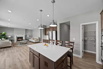 819 Spancil Hill View, Woodbury, MN 55129 - Photo 8