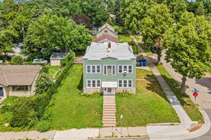 1221 29th Ave NE, Minneapolis, MN 55418 - Photo 2