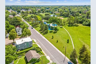 1221 29th Avenue NE, Minneapolis, MN 55418 - Photo 4