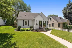 1954 Saunders Ave, Saint Paul, MN 55116 - Photo 2