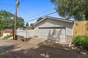 1954 Saunders Ave, Saint Paul, MN 55116 - Photo 4