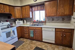 904 6th St, International Falls, MN 56649 - Photo 4