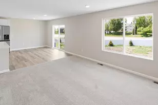 25860 Emerson Ct, Wyoming, MN 55092 - Photo 10