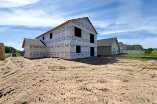 25860 Emerson Ct, Wyoming, MN 55092 - Photo 2