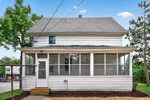 1017 Earl St, Saint Paul, MN 55106 - Photo 8