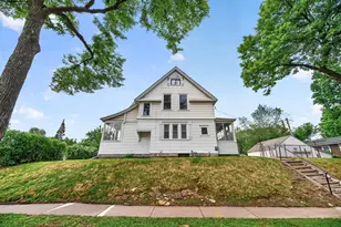 1017 Earl St, Saint Paul, MN 55106 - Photo 4