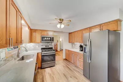 9325 31st Avenue N, New Hope, MN 55427 - Photo 16