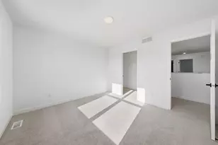 18677 Huntley Trl, Lakeville, MN 55044 - Photo 16