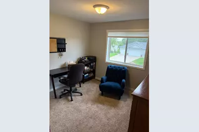 2515 Elmcroft Drive SW, Rochester, MN 55902 - Photo 8