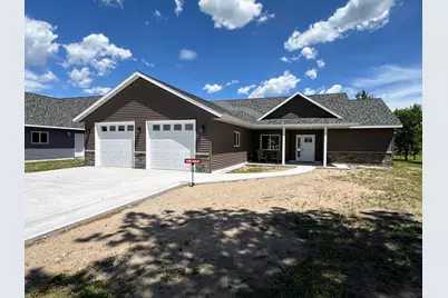 702 11th Street NW, Perham, MN 56573 - Photo 1