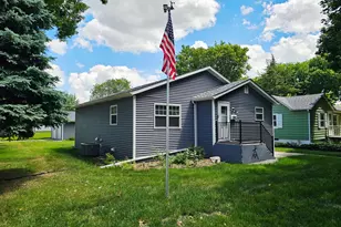 924 N 6th St, Montevideo, MN 56265 - Photo 1