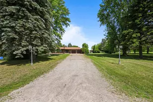 1991 55th St NE, Sauk Rapids, MN 56379 - Photo 4