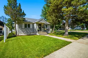 234 W McKinley St, Owatonna, MN 55060 - Photo 2