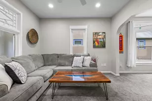 240 Sidney St E, Saint Paul, MN 55107 - Photo 8