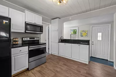 240 Sidney Street E, Saint Paul, MN 55107 - Photo 18