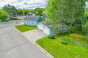 903 Gary St, Calumet, MN 55716 - Photo 40