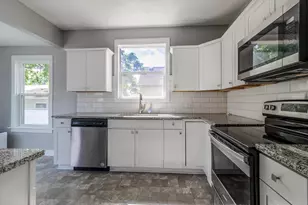 608 7th Ave SE, Waseca, MN 56093 - Photo 8