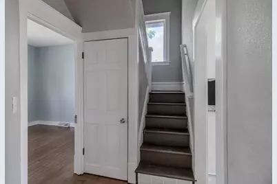 608 7th Avenue SE, Waseca, MN 56093 - Photo 2