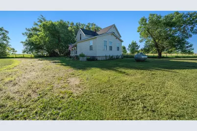 28555 810th Avenue, Graceville, MN 56240 - Photo 4