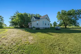 28555 810th Ave, Graceville, MN 56240 - Photo 4