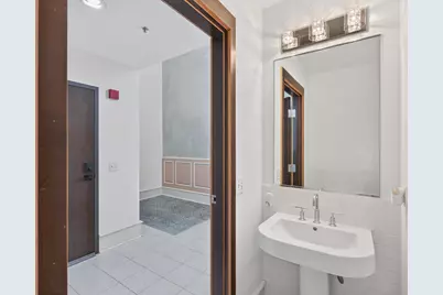 214 4th Street E #101, Saint Paul, MN 55101 - Photo 8