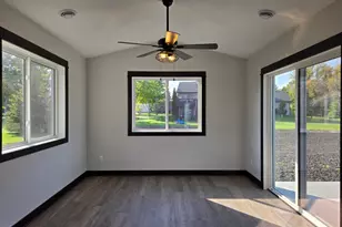 206 Barony Rd, Le Sueur, MN 56058 - Photo 8