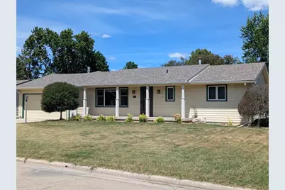 1111 Skylark Lane, Albert Lea, MN 56007 - Photo 2