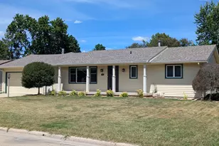 1111 Skylark Ln, Albert Lea, MN 56007 - Photo 1