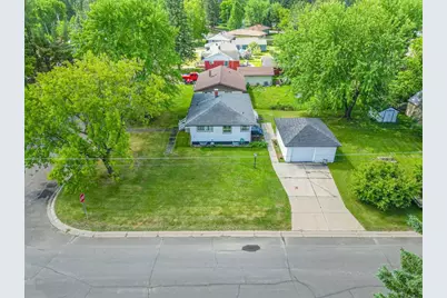 301 S 2nd Street W, Aurora, MN 55705 - Photo 2