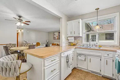 8582 134th Street W, Apple Valley, MN 55124 - Photo 10