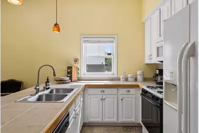 2433 Columbus Court, Minneapolis, MN 55404 - Photo 10