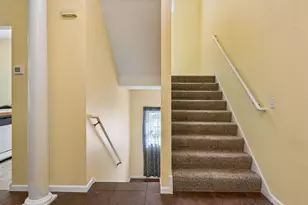 2433 Columbus Ct, Minneapolis, MN 55404 - Photo 18