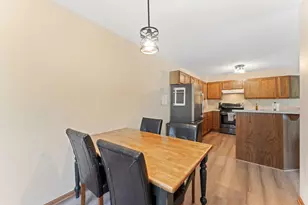 4791 Grenwich Rd N, Oakdale, MN 55128 - Photo 14