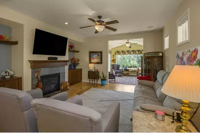 10709 Kingsfield Lane, Woodbury, MN 55129 - Photo 14