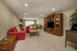 10709 Kingsfield Ln, Woodbury, MN 55129 - Photo 30