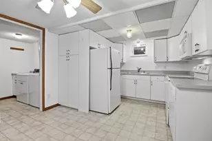 611 N Marshall Ave, Litchfield, MN 55355 - Photo 28