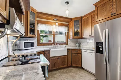 611 N Marshall Avenue, Litchfield, MN 55355 - Photo 8