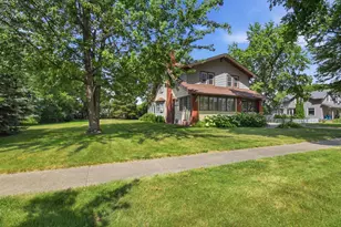 611 N Marshall Ave, Litchfield, MN 55355 - Photo 4