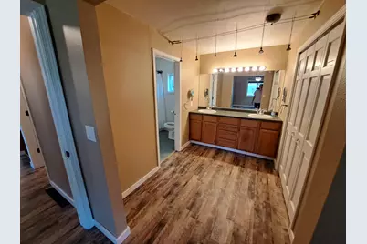 705 Glenview Drive, Albert Lea, MN 56007 - Photo 14
