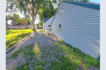 705 Glenview Drive, Albert Lea, MN 56007 - Photo 4