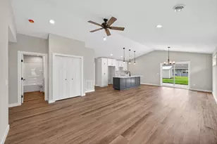 7255 Hawthorne Ct, North Branch, MN 55056 - Photo 4