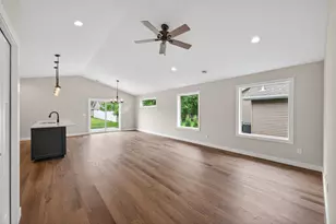 7255 Hawthorne Ct, North Branch, MN 55056 - Photo 6