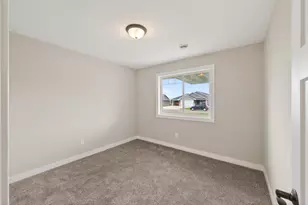 7255 Hawthorne Ct, North Branch, MN 55056 - Photo 18